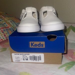Toddler keds color white leather